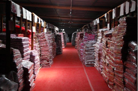 杨浦区的高先生找上海物流公司零担运输一批布料